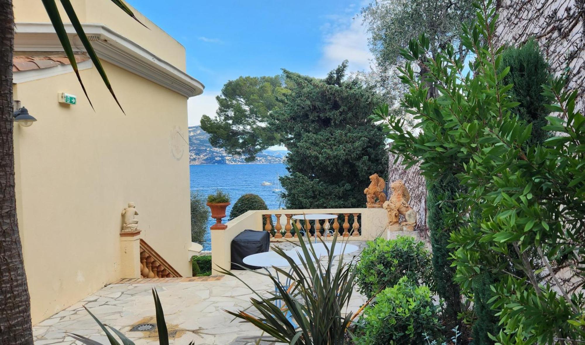 Hotel De Charme Brise Marine 3*